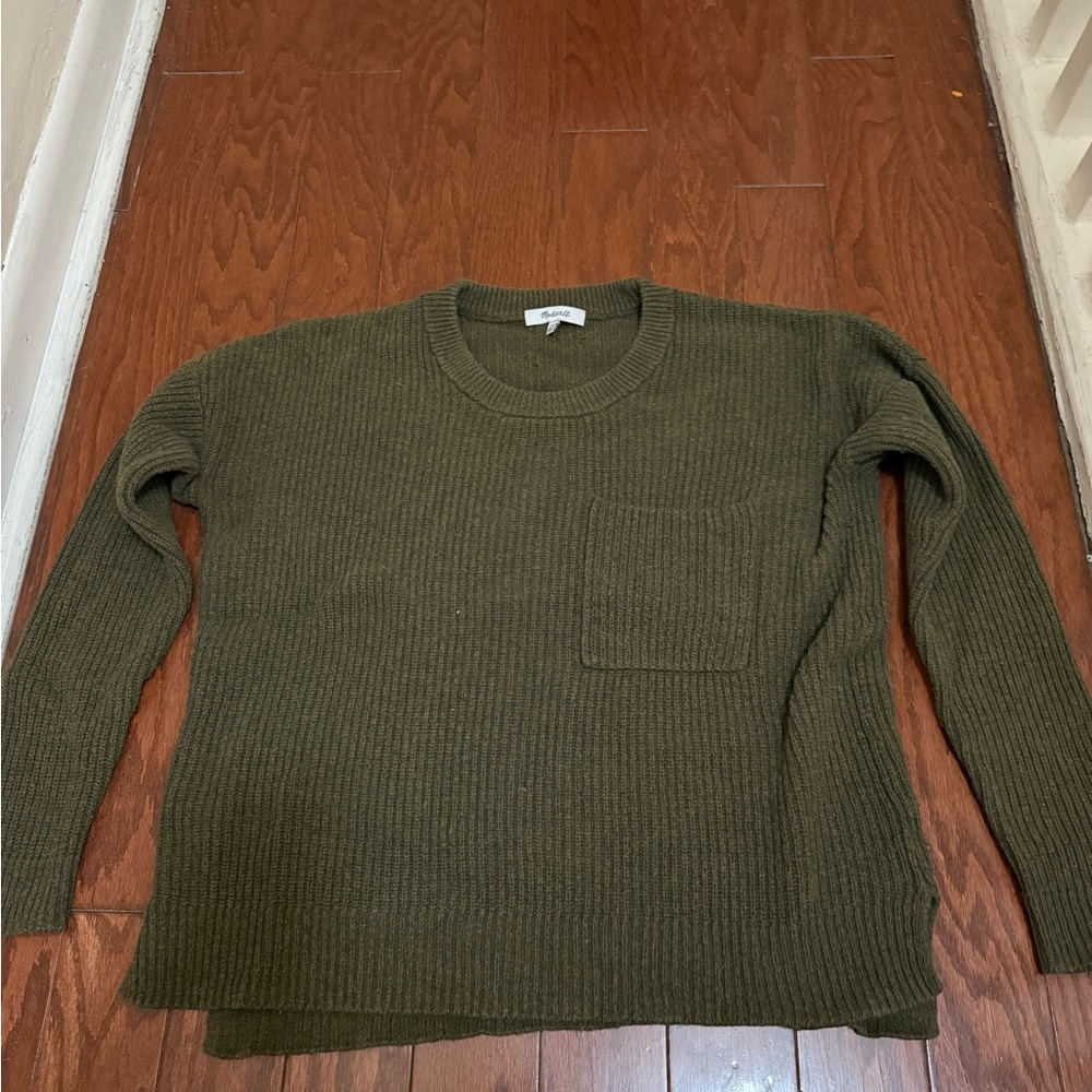 Madewell women’s Crewneck‎ Sweater in Olive